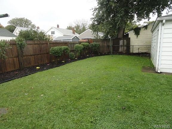 3rd image of 189 62nd St