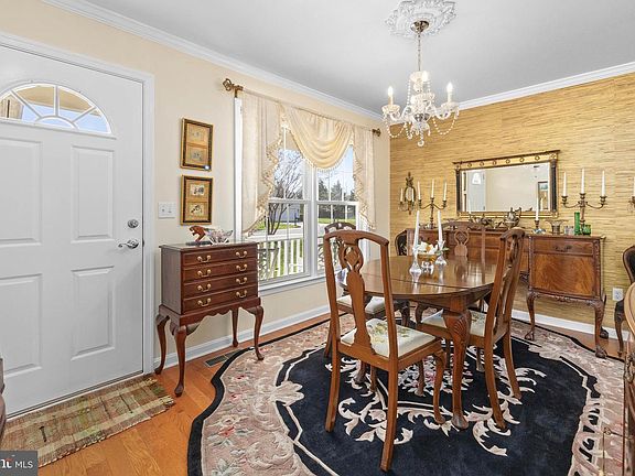 4th image of 5920 Tappan Ln