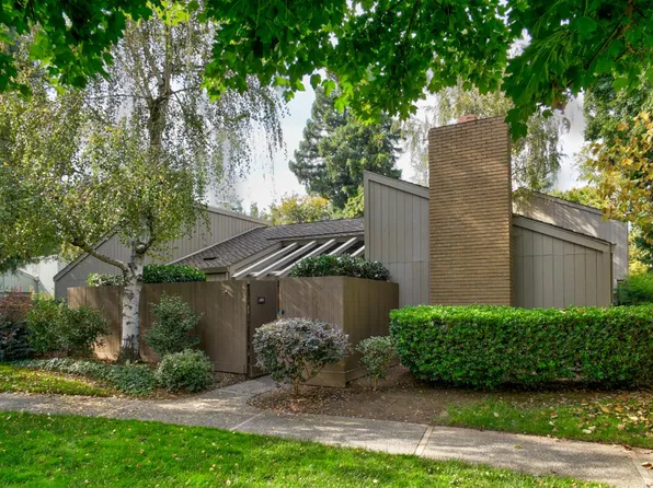 609 Elmhurst Cir, Sacramento, CA 95825