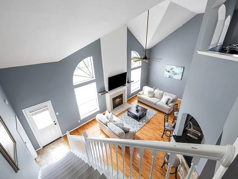 16315 Scotch Hollow Ln — Photo 26
