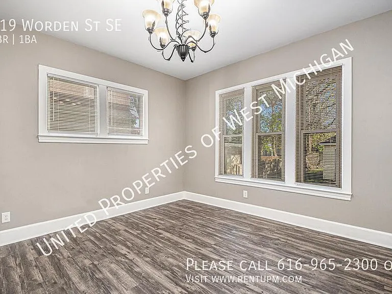 919 Worden St SE — Photo 11
