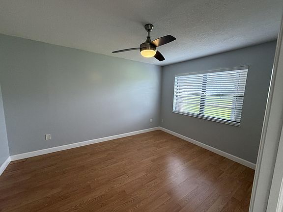 5th image of 23398 Lyons Rd Unit 304