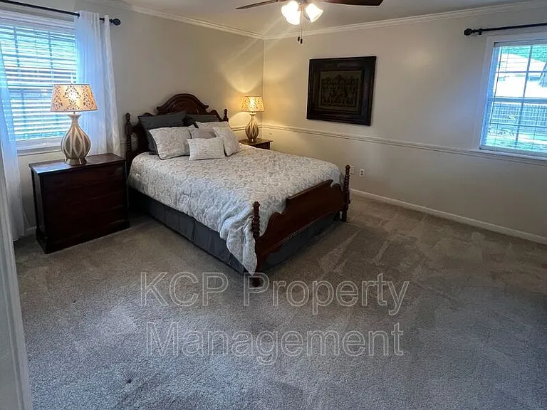 10511 Meandering Way — Photo 22