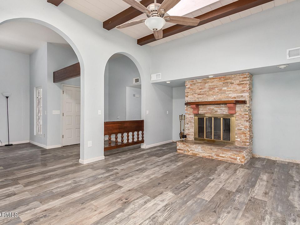1st image of 1510 W WINDROSE Drive
