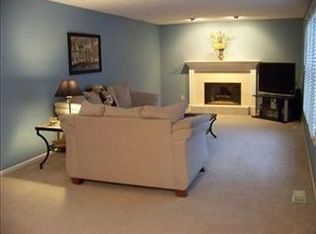 222 Simon Ln, Medina, OH 44256