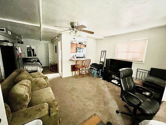 4th image of 1350 Neil Ave APT M