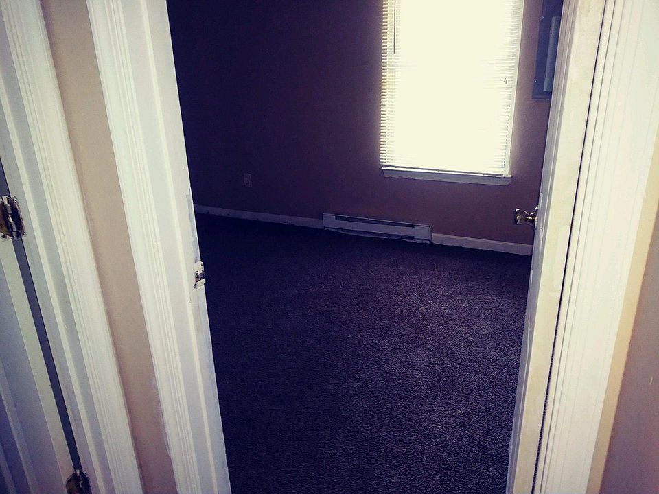 1st image of 2733 Victoria Ave #A