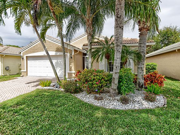 3rd image of 5321 Toscana Trl
