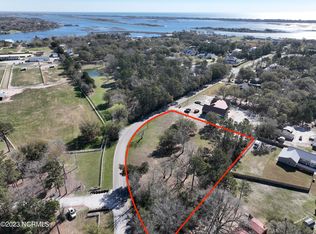 1515 15a 15b Sloop Point Rd, Hampstead, NC 28443