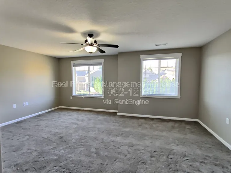 1642 Manchester St — Photo 17