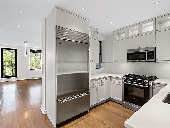 5th image of 478 Central Park W APT 6A