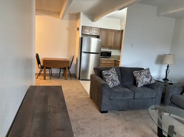 Creekside Apartments- Student Housing