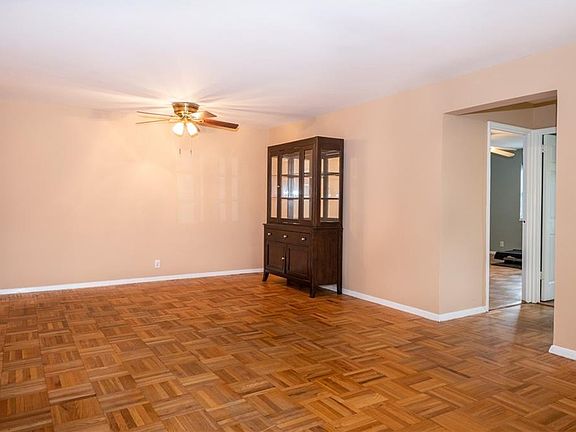 5th image of 35 Shady Glen Ct APT 1C