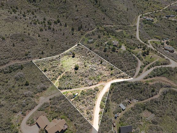 3rd image of 501 Splendor Valley Rd