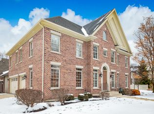 729 W Benton Ave, Naperville, IL 60540