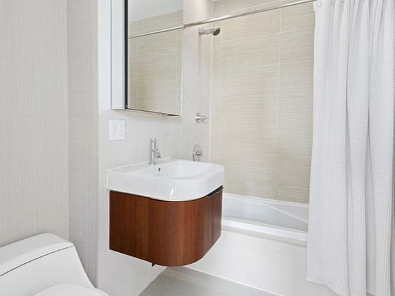 4th image of 479 W 152nd St APT 5C