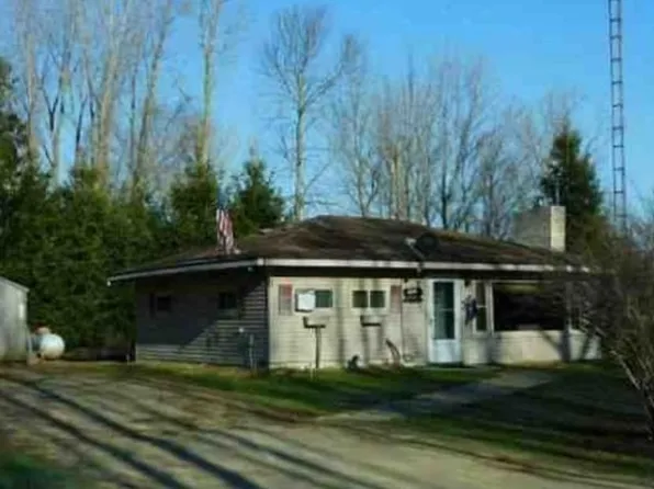 4512 Birch Dr, Silverwood, MI 48760