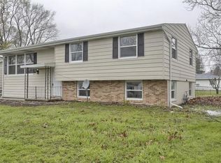 1218 Joanne Ln, Champaign, IL