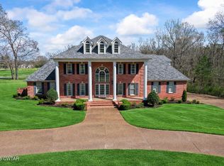 25 Oak Ridge Dr, Henderson, TN 38340