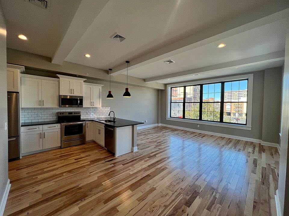 1st image of 116 S Main St #404