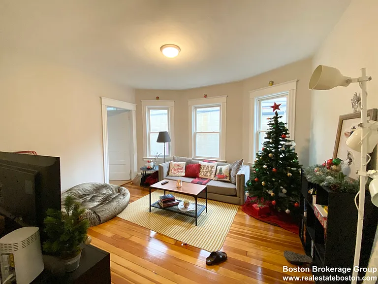 3 Sudan St #1 — Photo 4