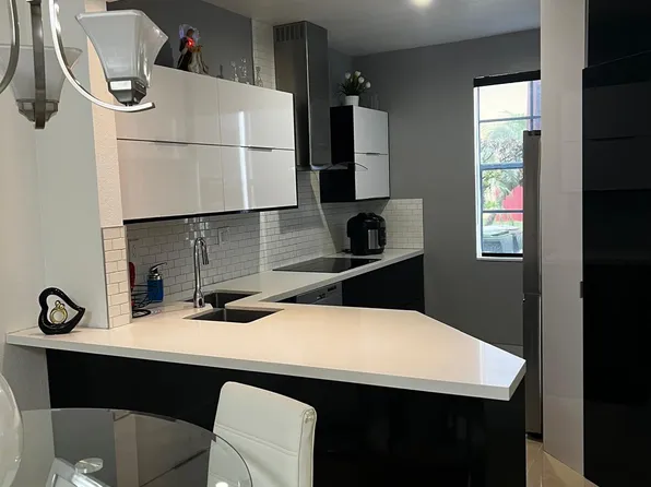 30 SE 6th Rd, Homestead, FL 33030