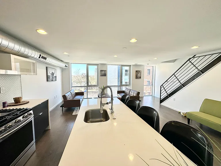 1422 N 7th St #4 — Photo 6