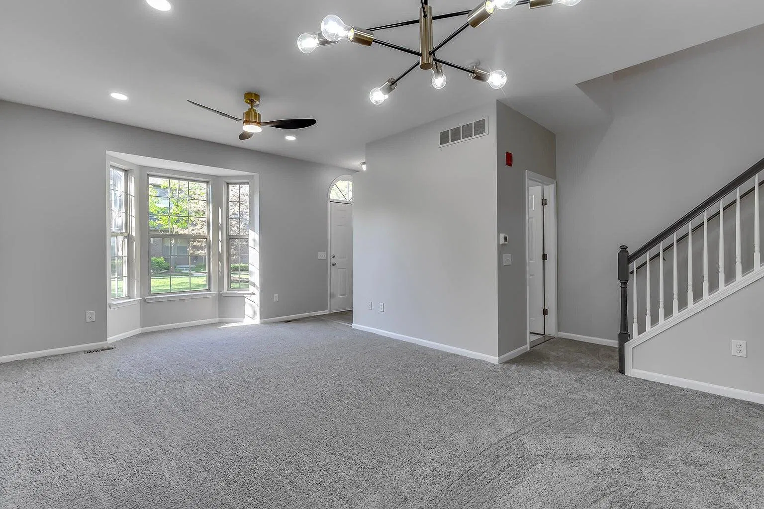 2 bed, 2.5 bath, 1502 sqft, $2,200 — Photo 3