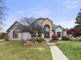 793 Eddington Dr, Sun Prairie, WI 53590