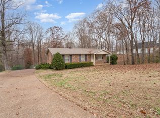 1176 Petty Rd, White Bluff, TN 37187