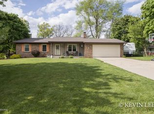 2703 Westlake Ct NE, Grand Rapids, MI