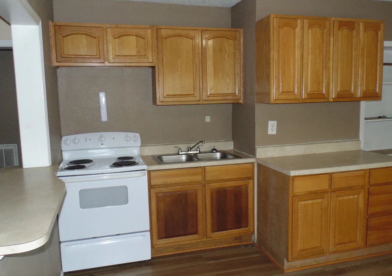 706 N Burn Rd - 1 — Photo 3