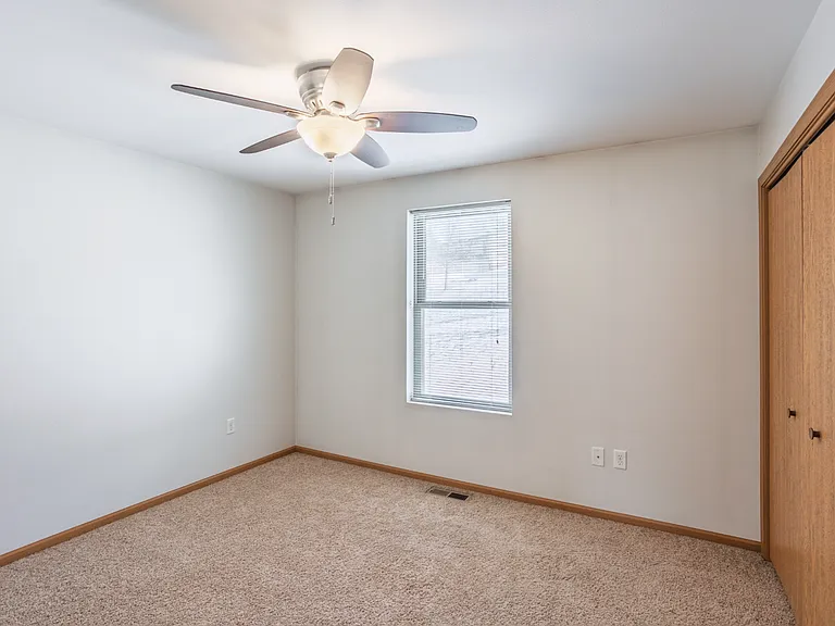 825 Hawkeye Dr #825 — Photo 8