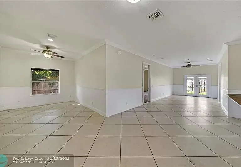 2501 NW 8th St — Photo 16