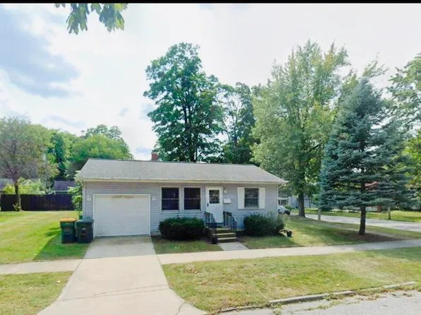 602 Chicago St, Valparaiso, IN 46383