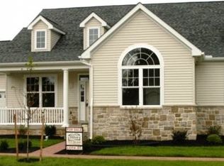 632 Dorset St, Lititz, PA 17543