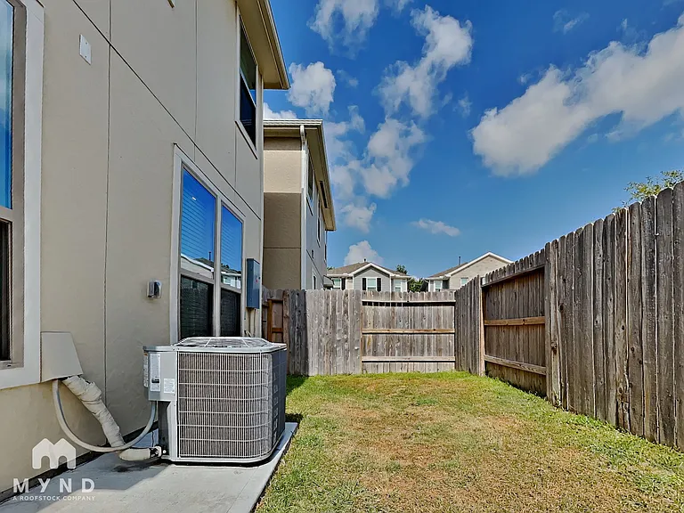 10210 Alder Ridge Dr — Photo 25