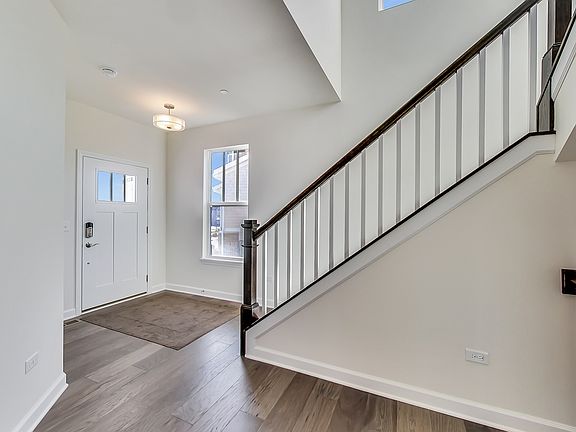 5th image of 534 Peterson Ct