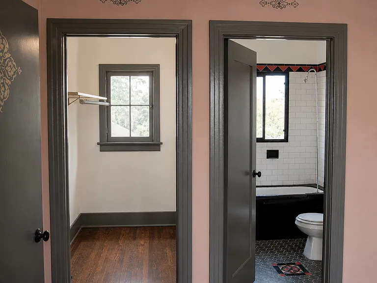 628 N Virgil Ave #3/4 — Photo 11