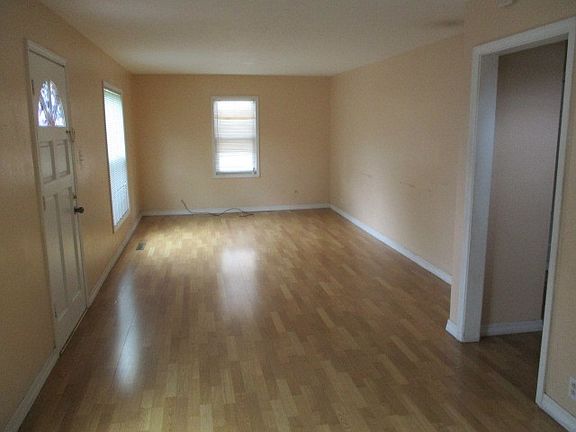 2nd image of 1310 Van Buren Ave