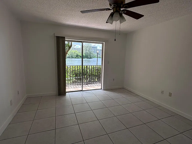 4805 NW 7th St #109-15 — Photo 5