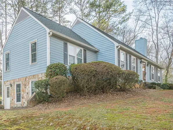 118 Knotts Landing Dr, Woodstock, GA 30188