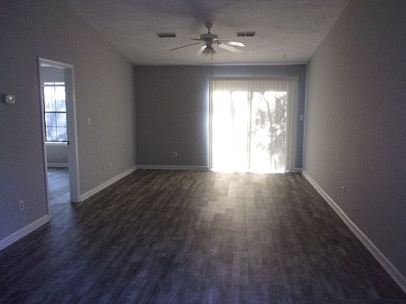 3rd image of 2463 Raymond Diehl Rd