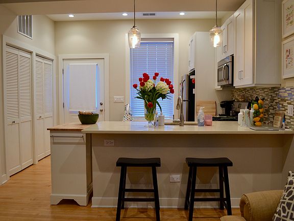 living room looking into kitchen