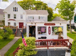 53 Commercial St, Boothbay Harbor, ME 04538