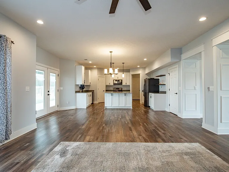 109 Gaston Cir — Photo 23