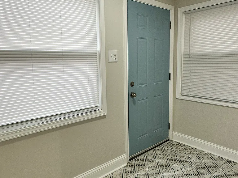 806 Hayes St — Photo 18