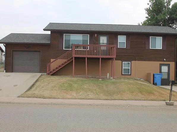 504 Summit St, Belle Fourche, SD 57717