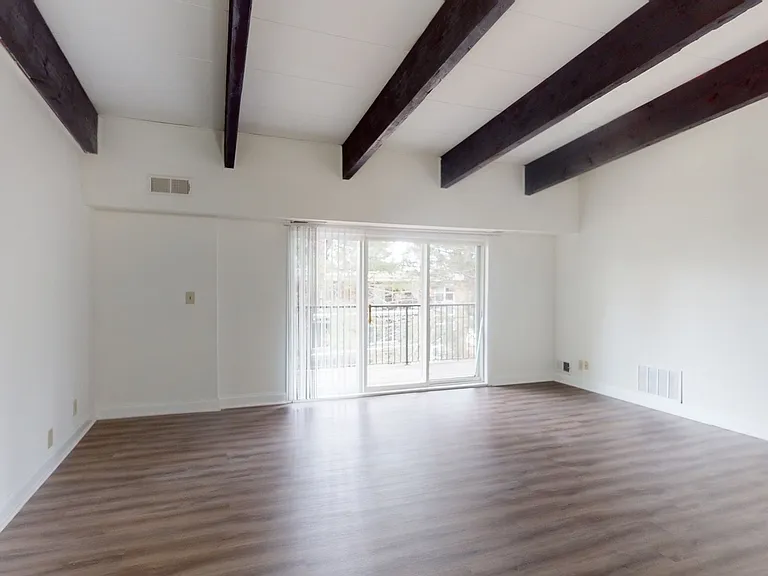 The Commons at Windsor Gardens — Photo 168