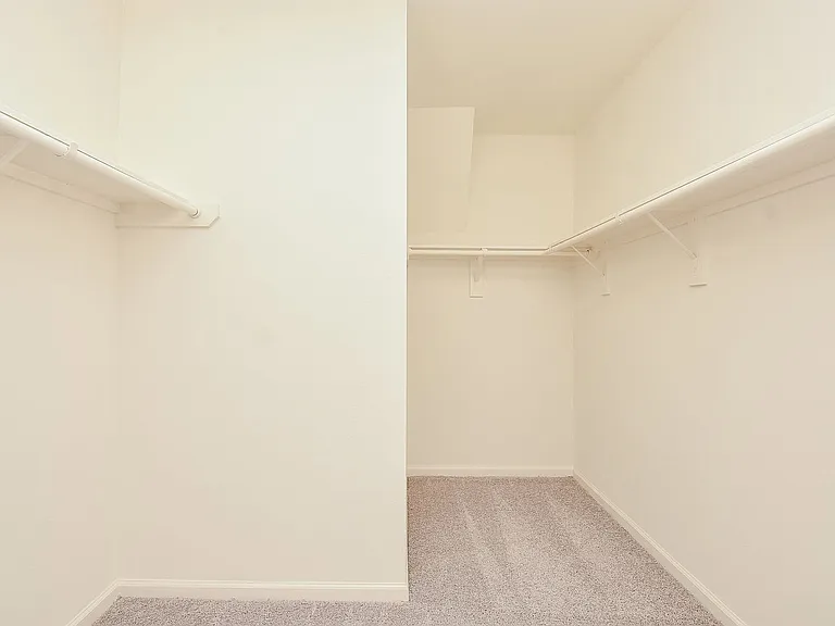 3603 Admiralty Dr — Photo 24